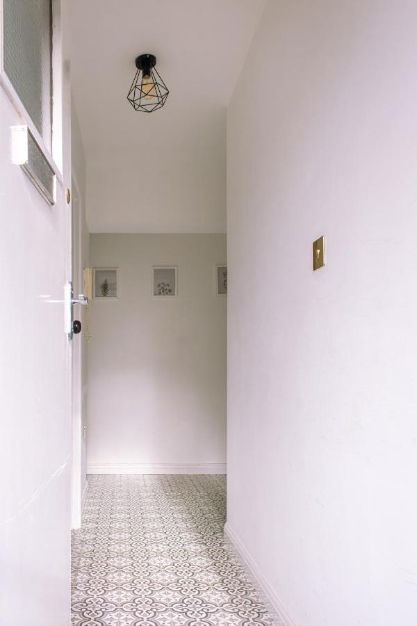 Nice 4 Bedroom Apartment Near City Centre 2-Min Walk To Metro !! Business & Family Friendly!! London Exterior foto